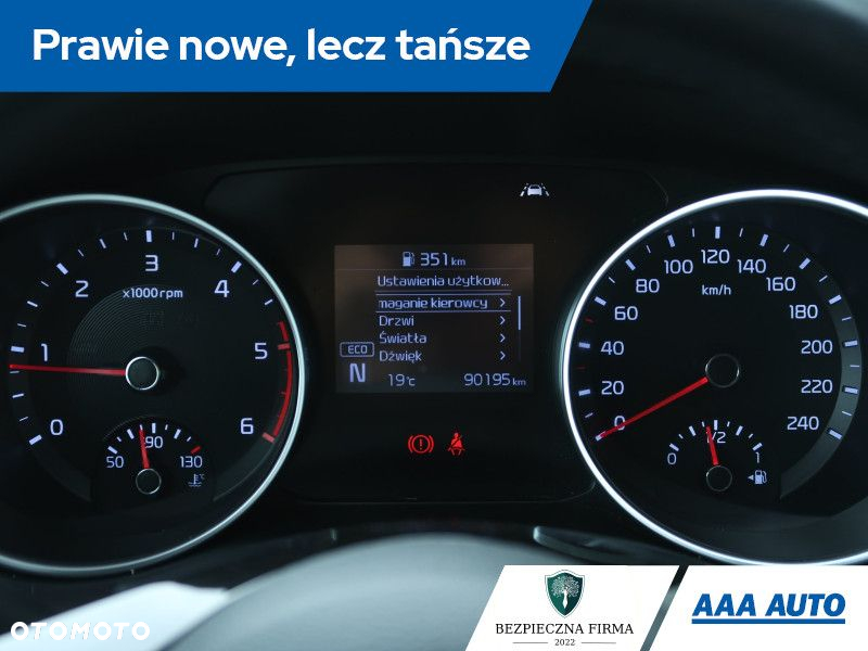 Kia Ceed - 12