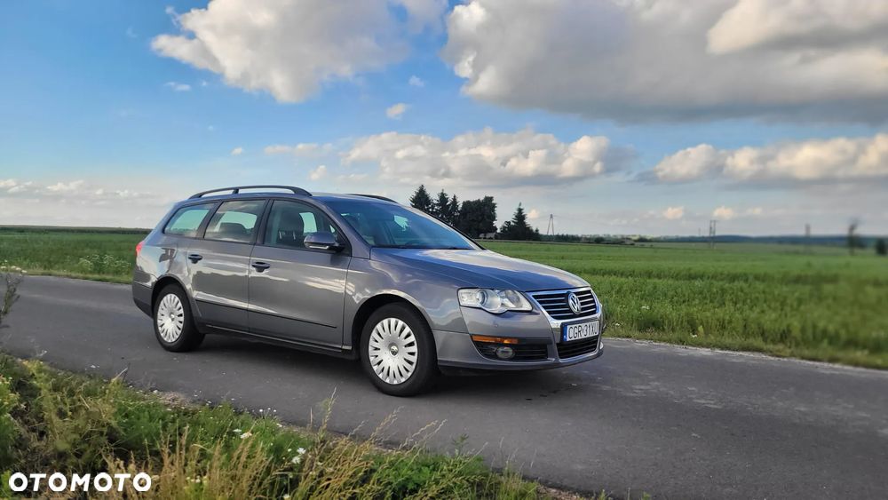 Volkswagen Passat - 12