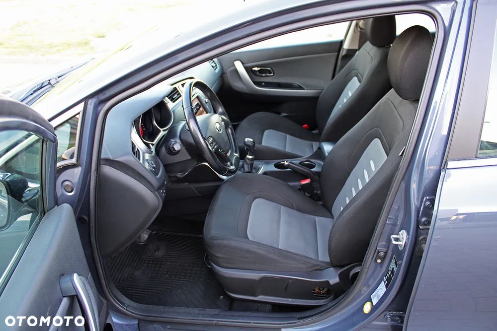 Kia Ceed 1.6 CRDi 128 Dream-Team Edition - 20