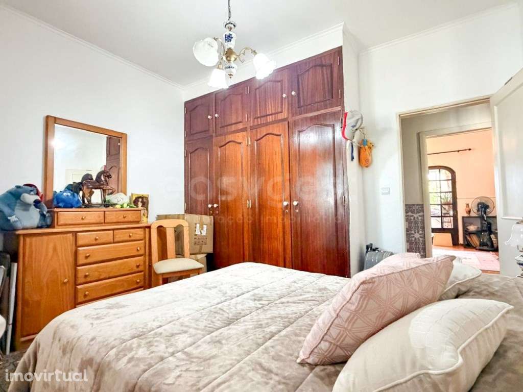 Moradia Térrea T4 Isolada, com Sotão e Garagem para 3 viaturas, na ... - Grande imagem: 4/46