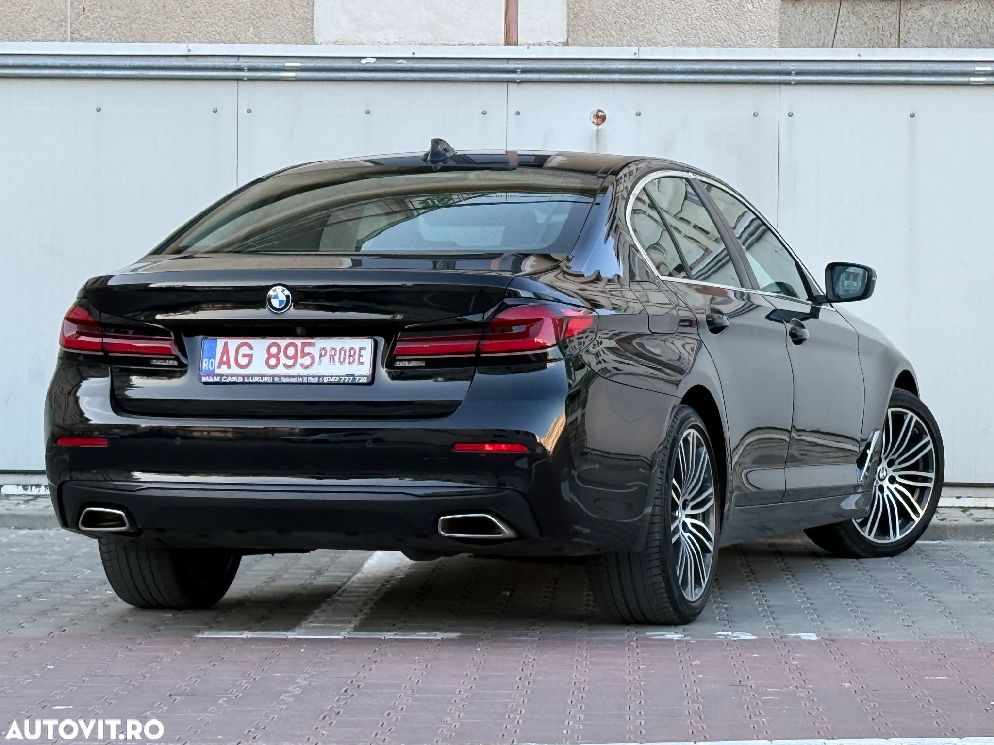 BMW Seria 5 520d Aut. Sport Line - 4