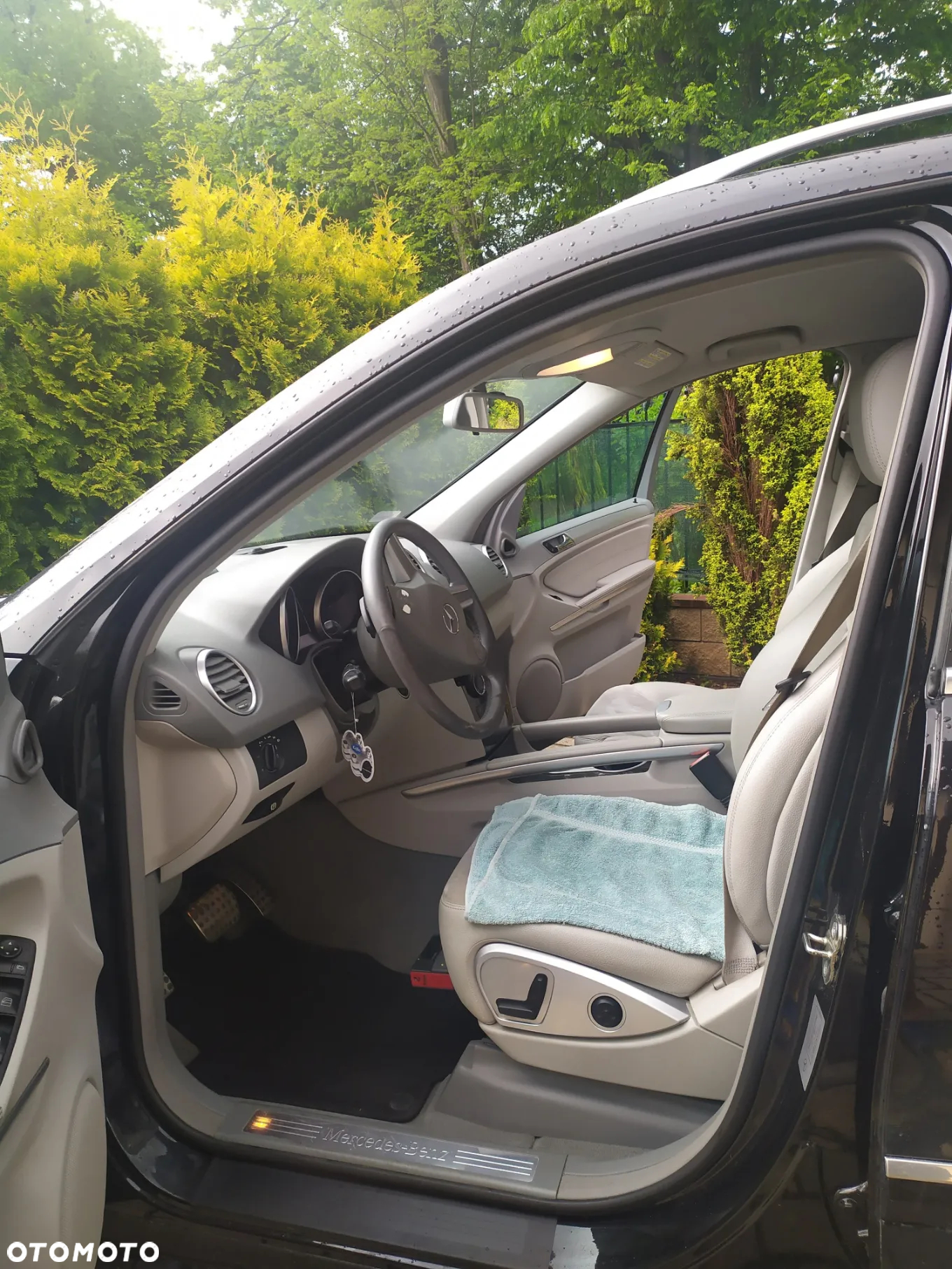 Mercedes-Benz ML 300 CDI BlueEff 4-Matic - 2