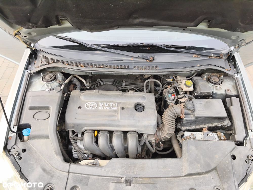 Toyota Avensis 1.8 VVT-i Luna - 14