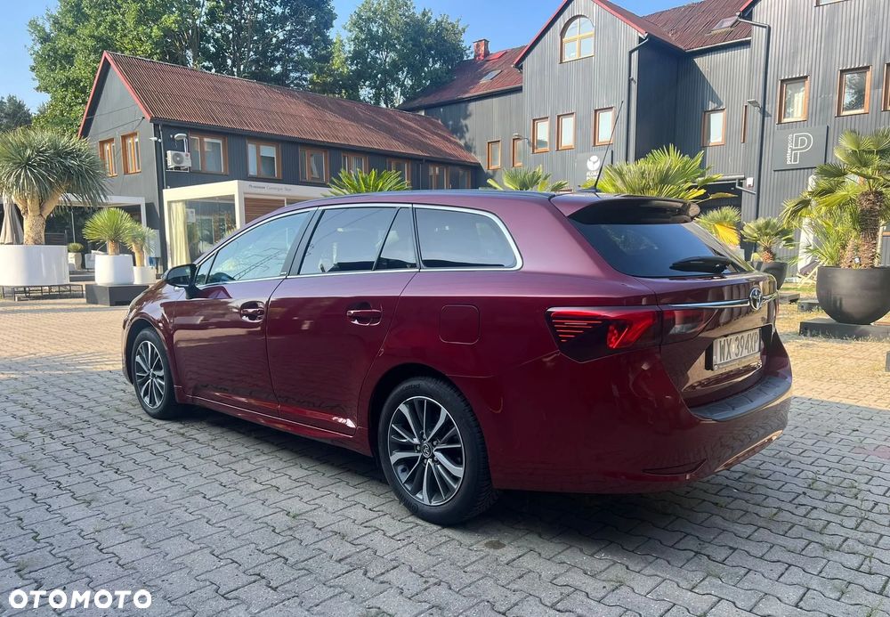 Toyota Avensis 1.8 Prestige MS - 2