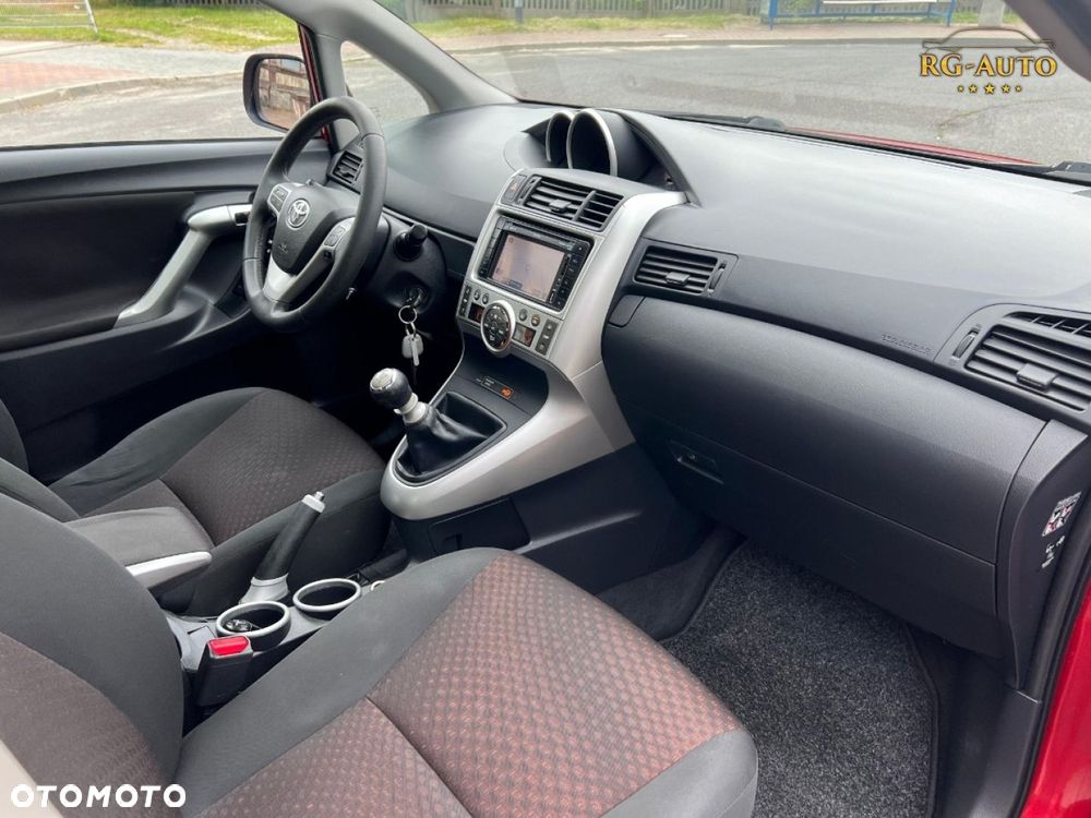 Toyota Verso - 30