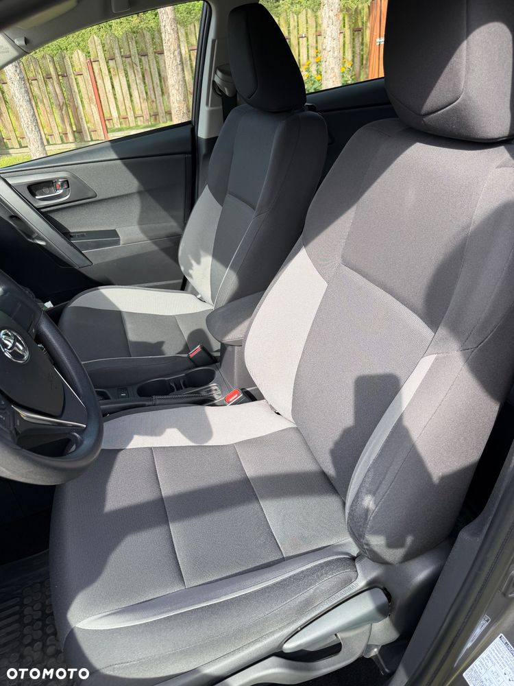 Toyota Auris 1.6 Active - 14