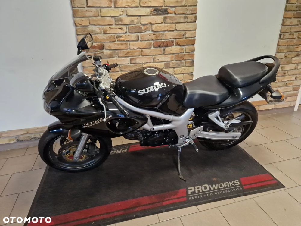 Suzuki SV - 9