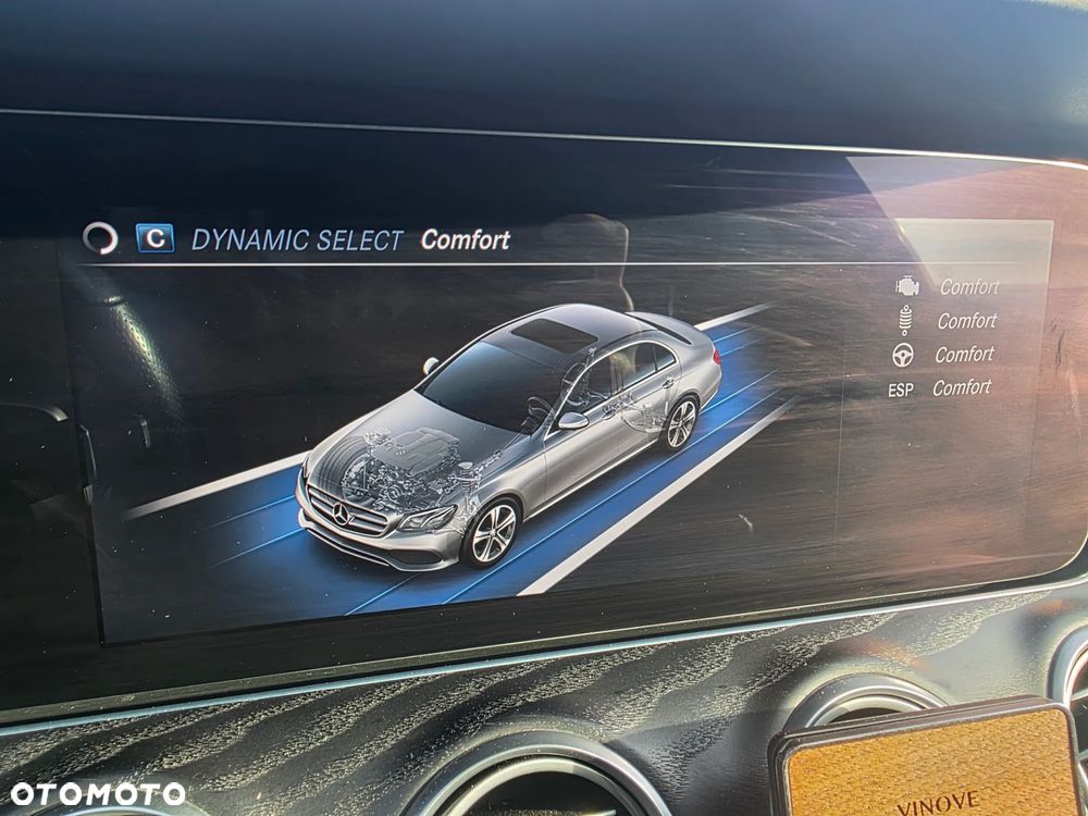 Mercedes-Benz Klasa E 220 d 4-Matic AMG - 30