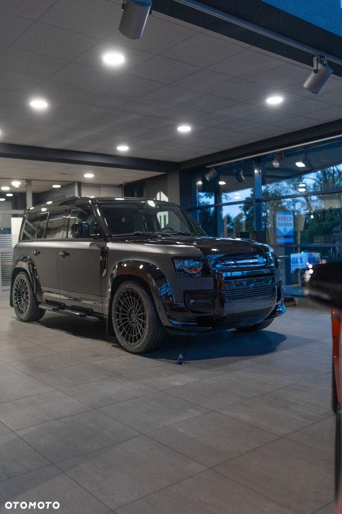 Land Rover Defender - 17