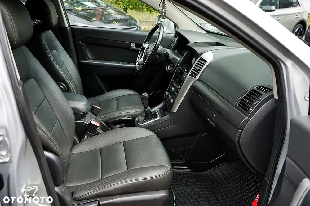 Chevrolet Captiva 2.0 d LS - 17