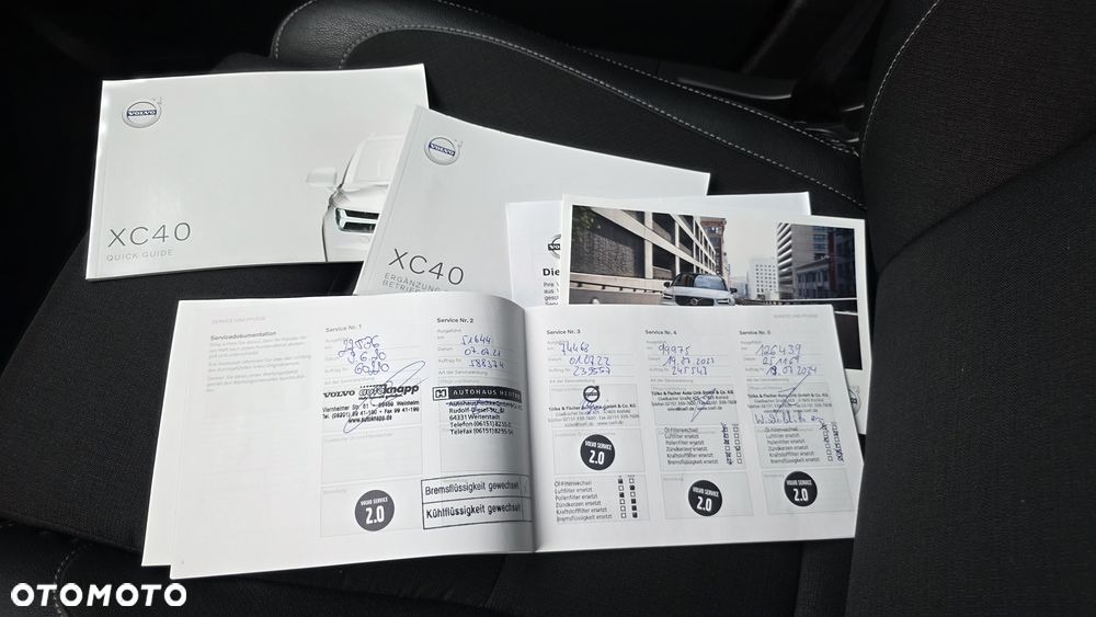 Volvo XC 40 D3 Geartronic Momentum Pro - 28
