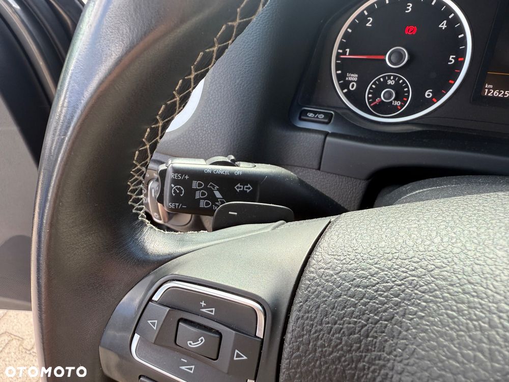 Volkswagen Tiguan - 10