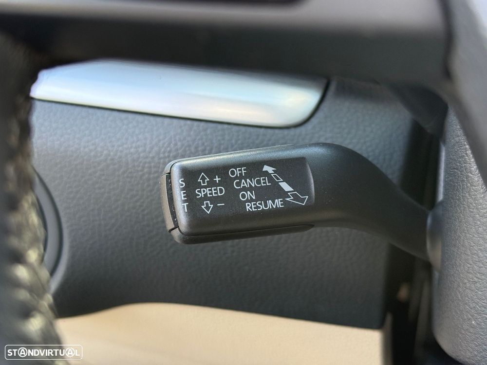VW Sharan 2.0 TDI Highline - 12