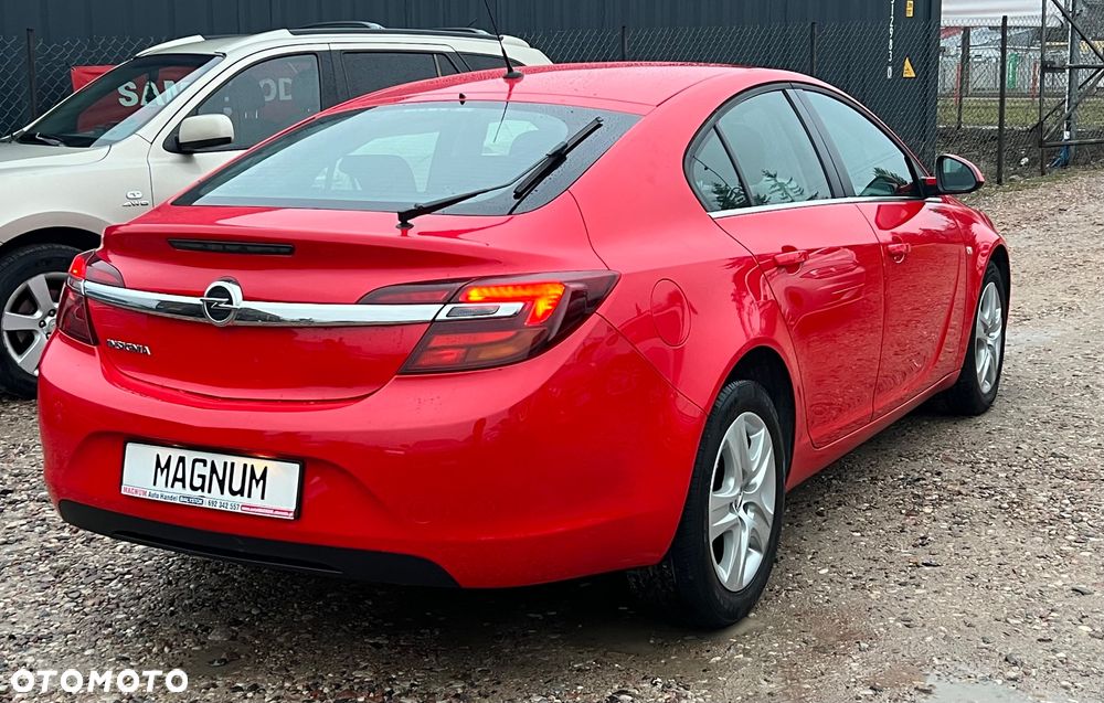 Opel Insignia - 25