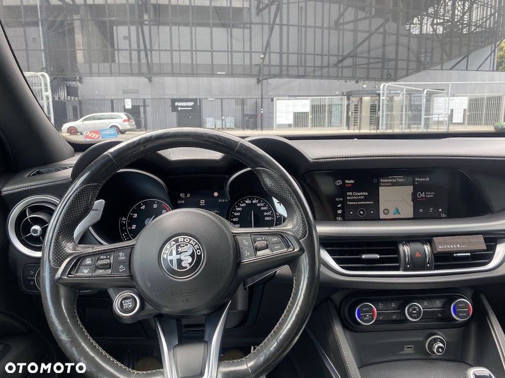 Alfa Romeo Stelvio 2.0 Turbo Veloce Q4 - 16