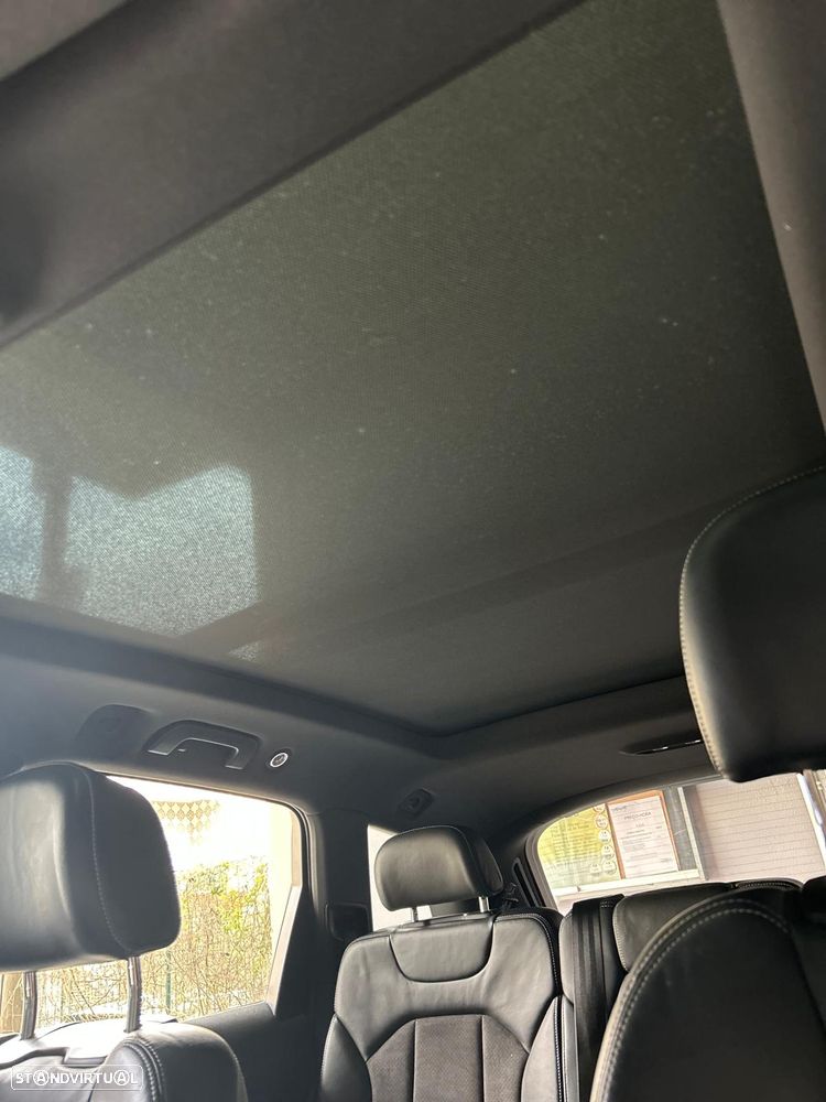 Audi Q7 3.0 TDI quattro S-line Tiptronic 7L - 36