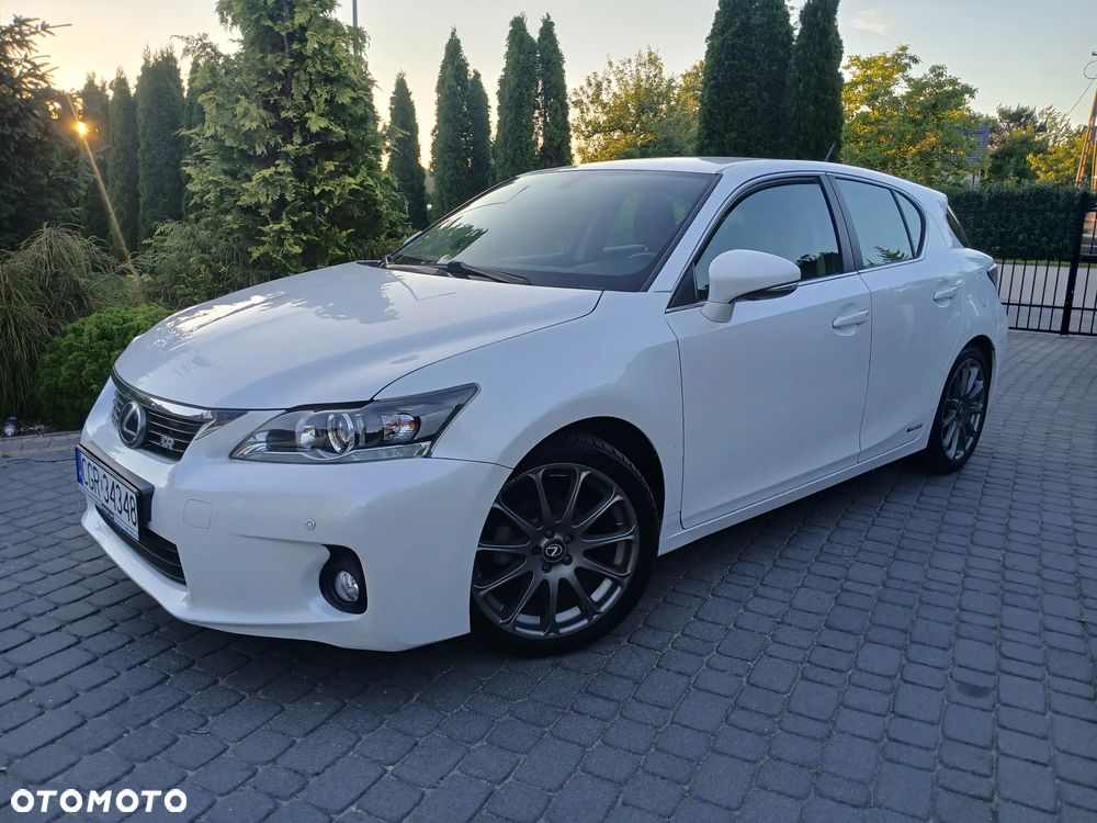 Lexus CT - 2