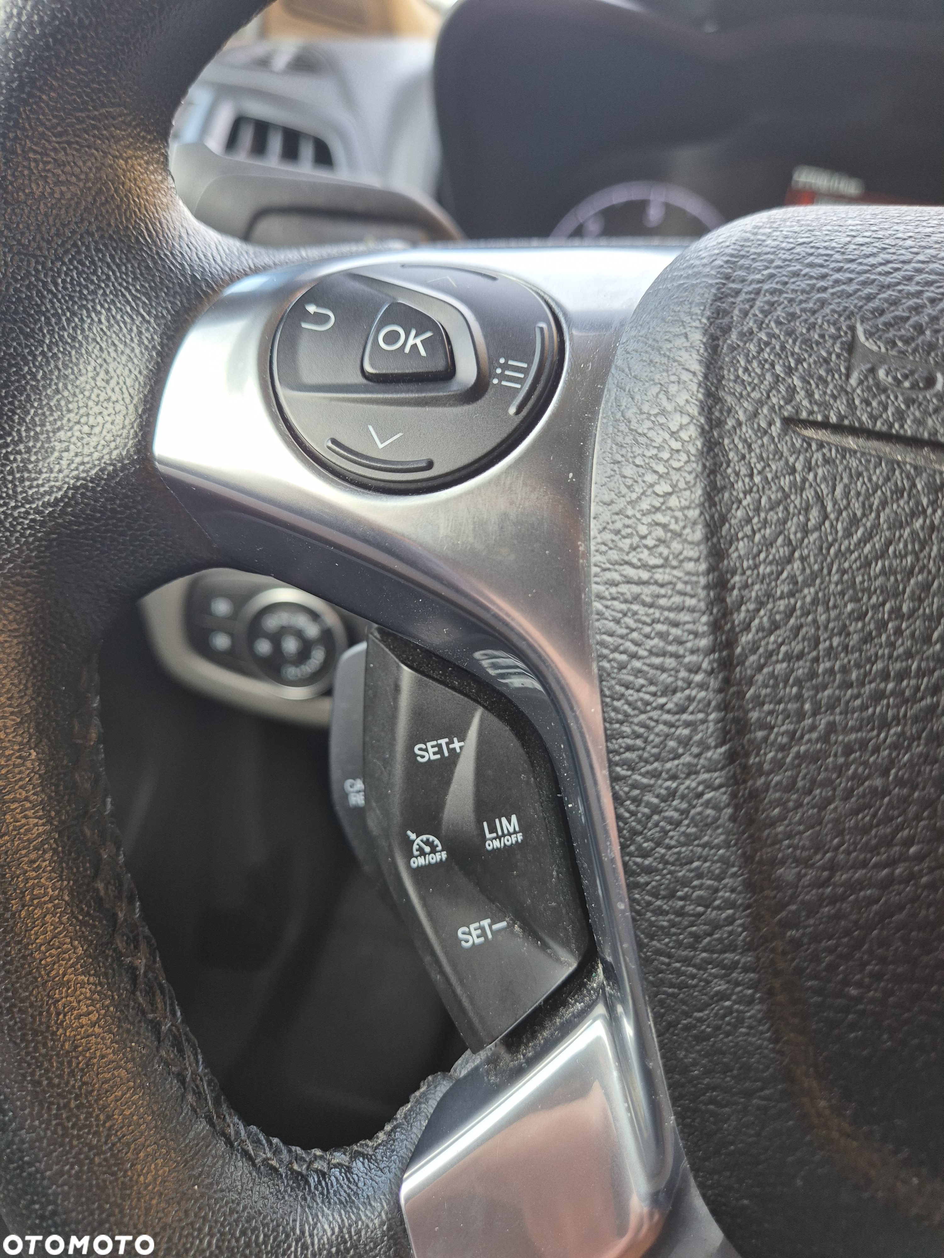 Ford Connect - 18