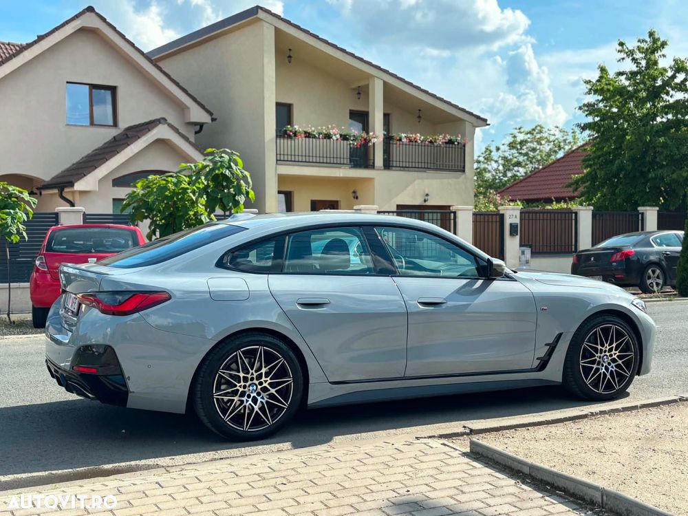 BMW M4 M440i xDrive - 3