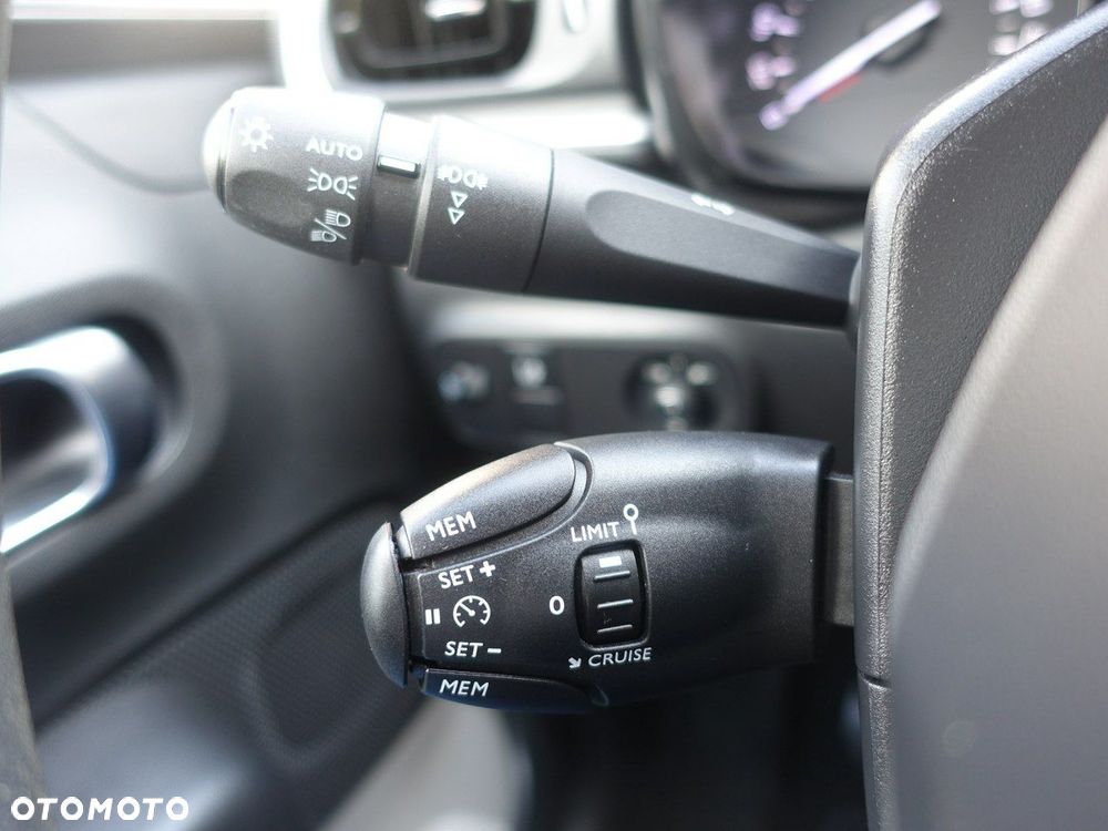 Citroën C3 1.2 PureTech Shine - 17