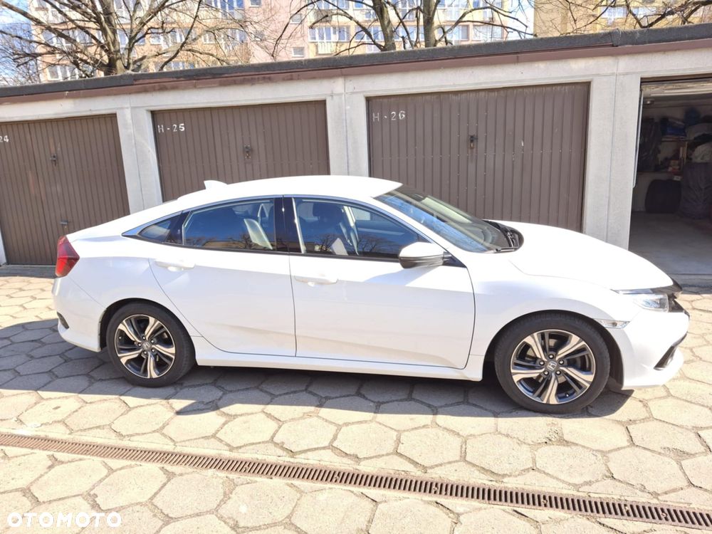 Honda Civic 1.5 T Elegance CVT - 1