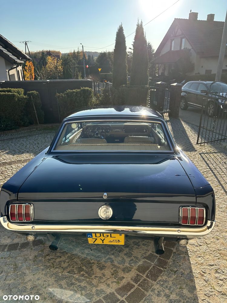 Ford Mustang - 13