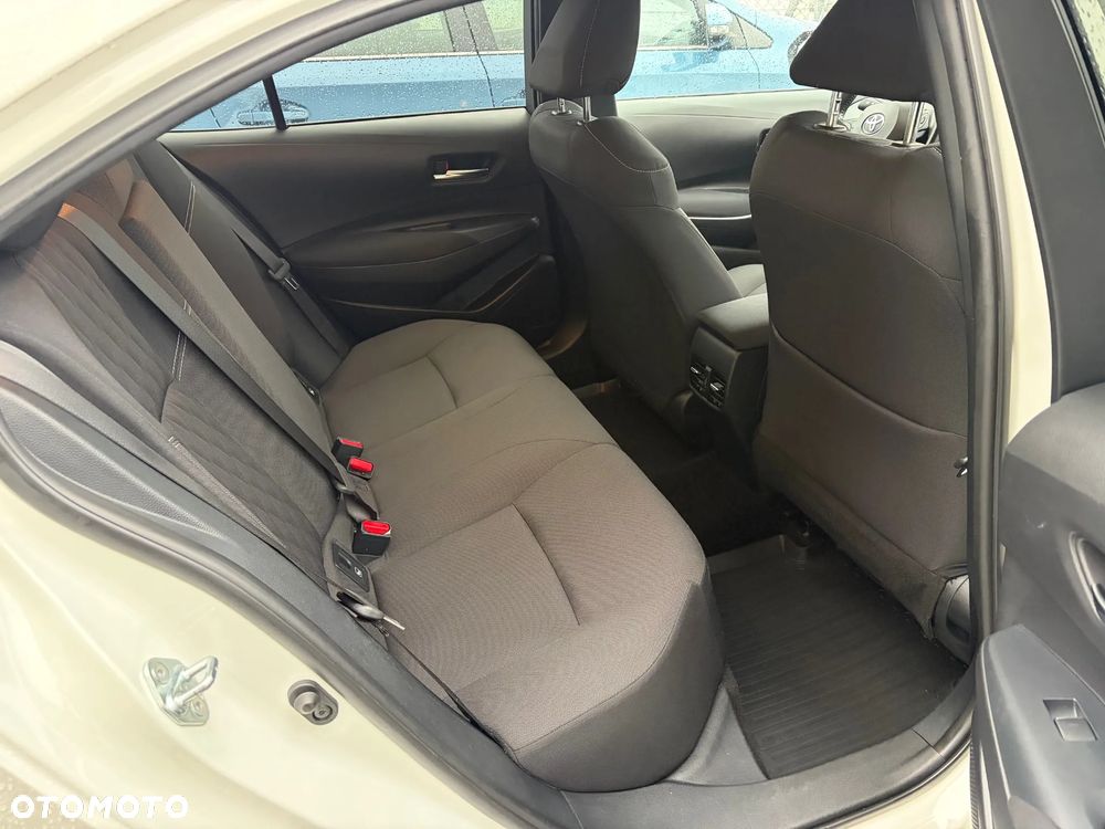 Toyota Corolla 1.6 Comfort - 17