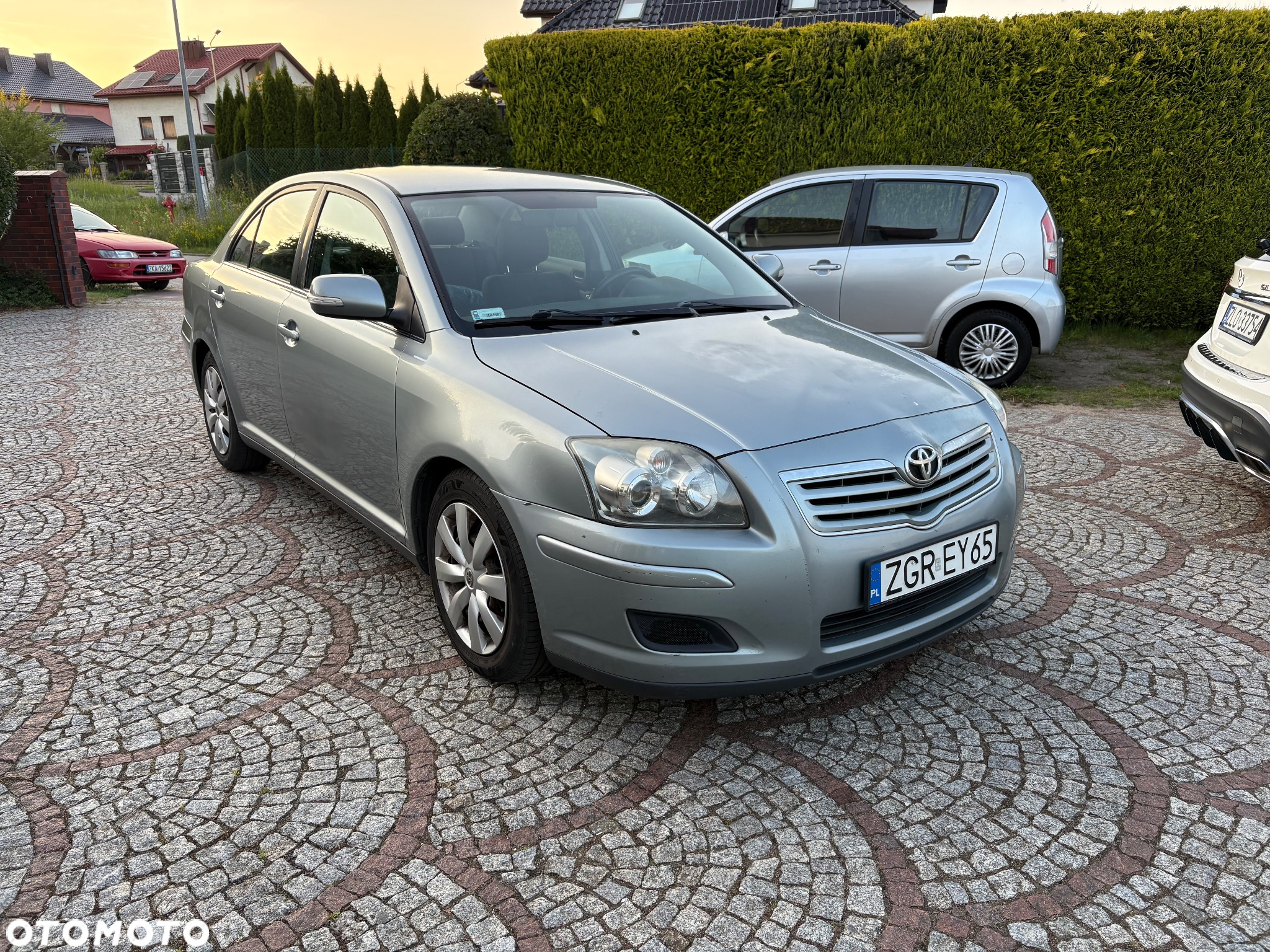 Toyota Avensis 1.8 VVT-i Luna - 2