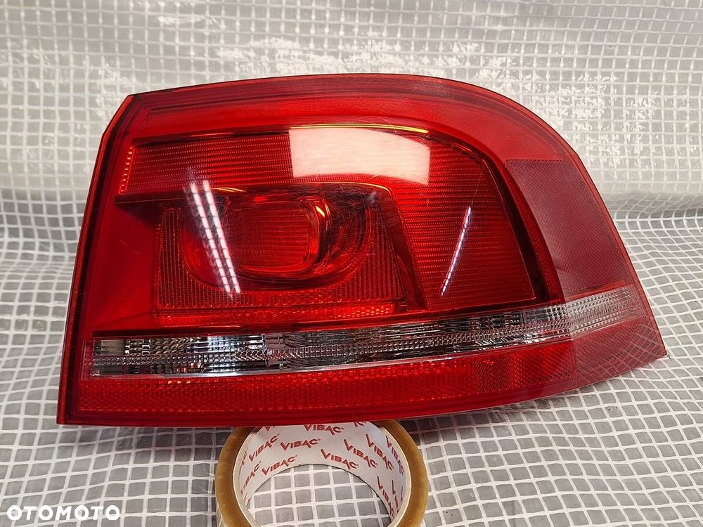 lampa tyl tylna prawa vw passat b7 3af 2010- kombi europa demontaz - 3