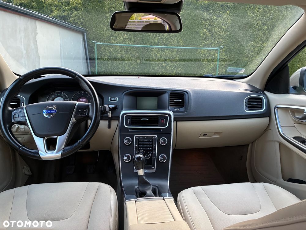 Volvo S60 D3 Momentum - 4