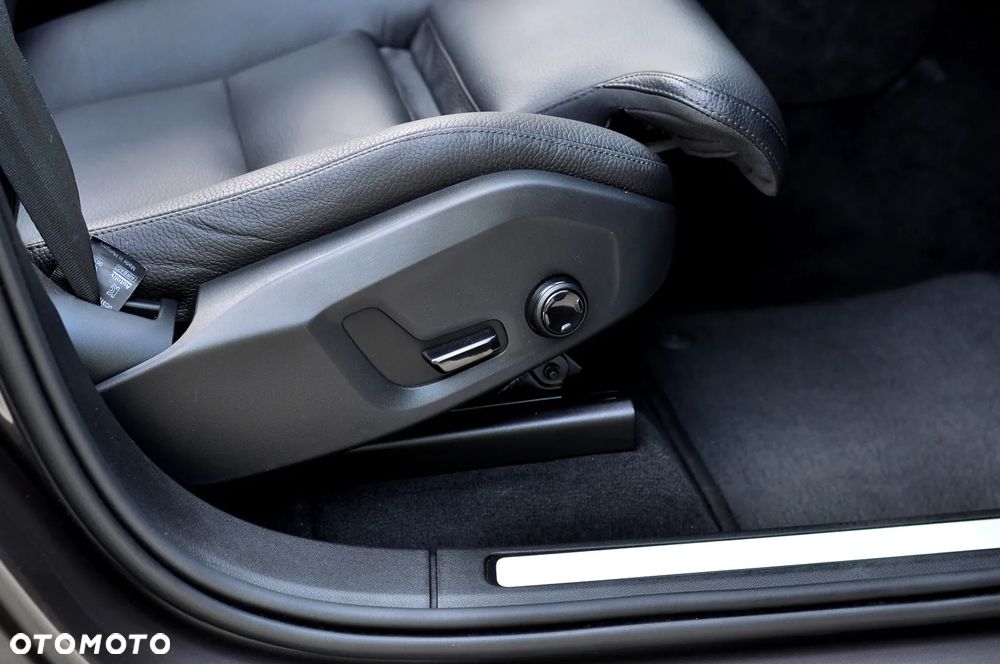 Volvo XC 60 B4 D Geartronic Inscription - 17
