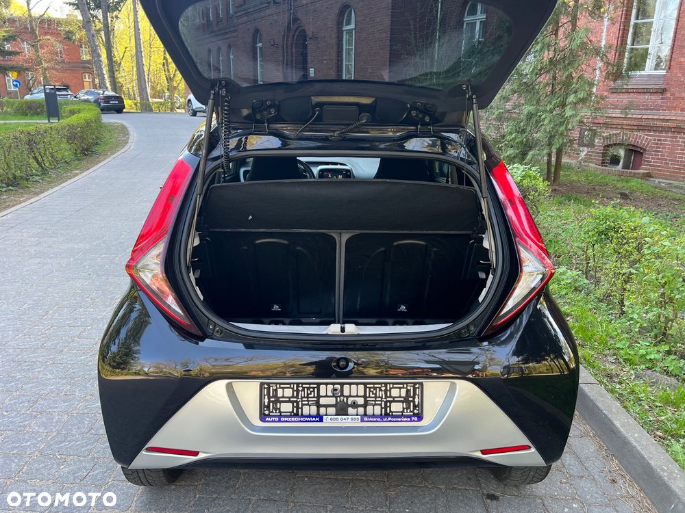 Toyota Aygo x-business - 17