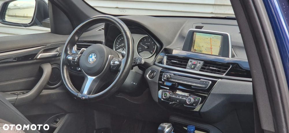 BMW X1 xDrive25d xLine - 6