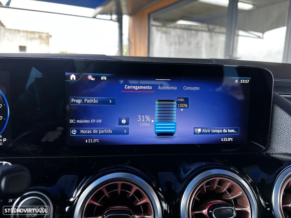 Mercedes-Benz EQA 300 4Matic Electric Art - 32