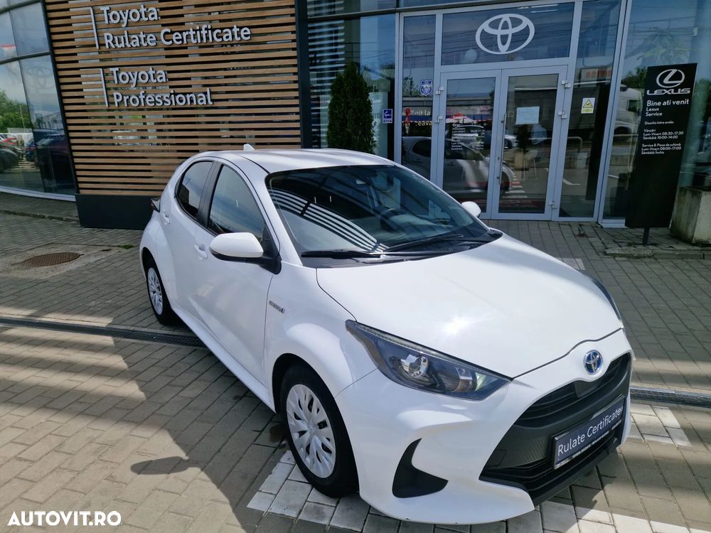 Toyota Yaris 1.5 VVT-i HSD Eco - 2