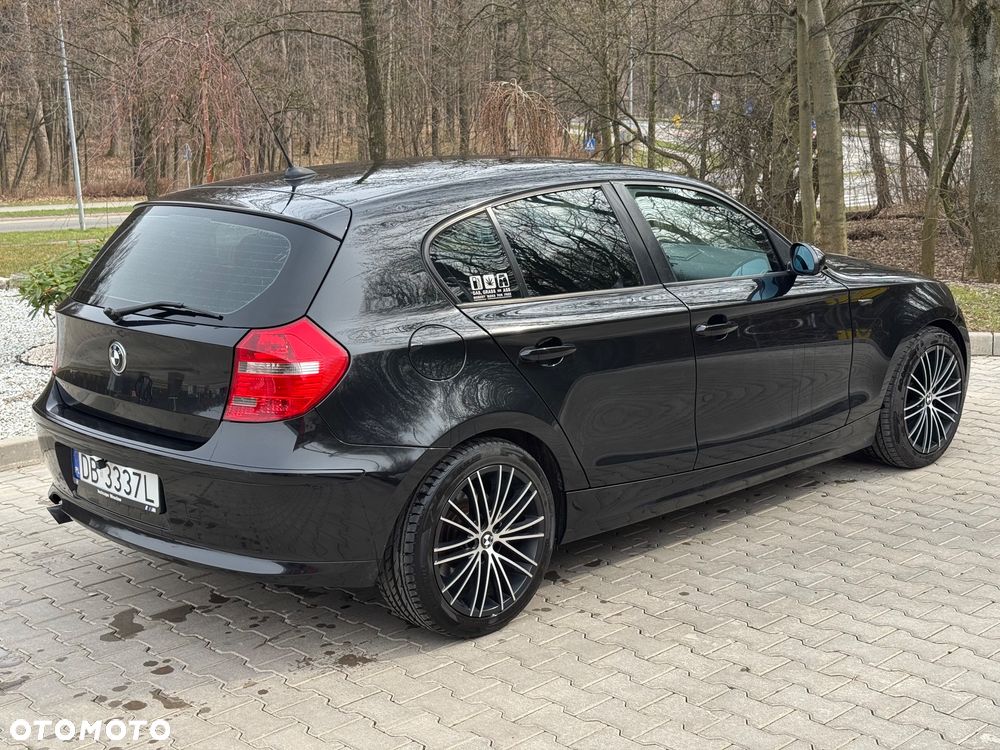 BMW Seria 1 118d DPF - 4
