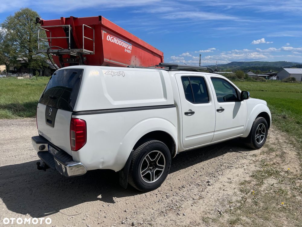 Nissan Navara 2.5 D Platinum - 4