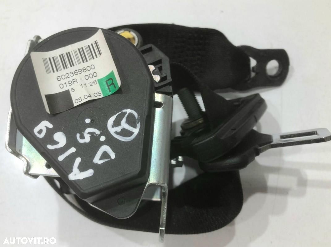 Centura de siguranta dreapta spate a1698600685 Mercedes-Benz A-Class - 1