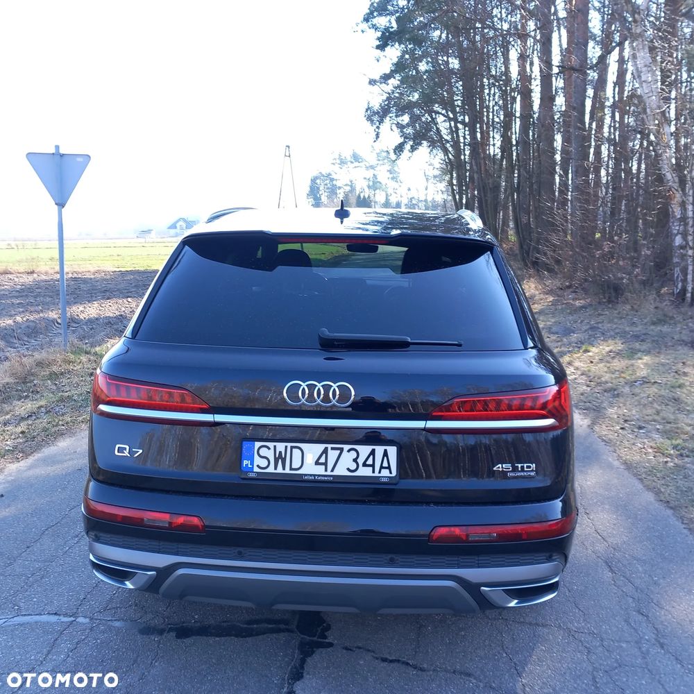 Audi Q7 - 9