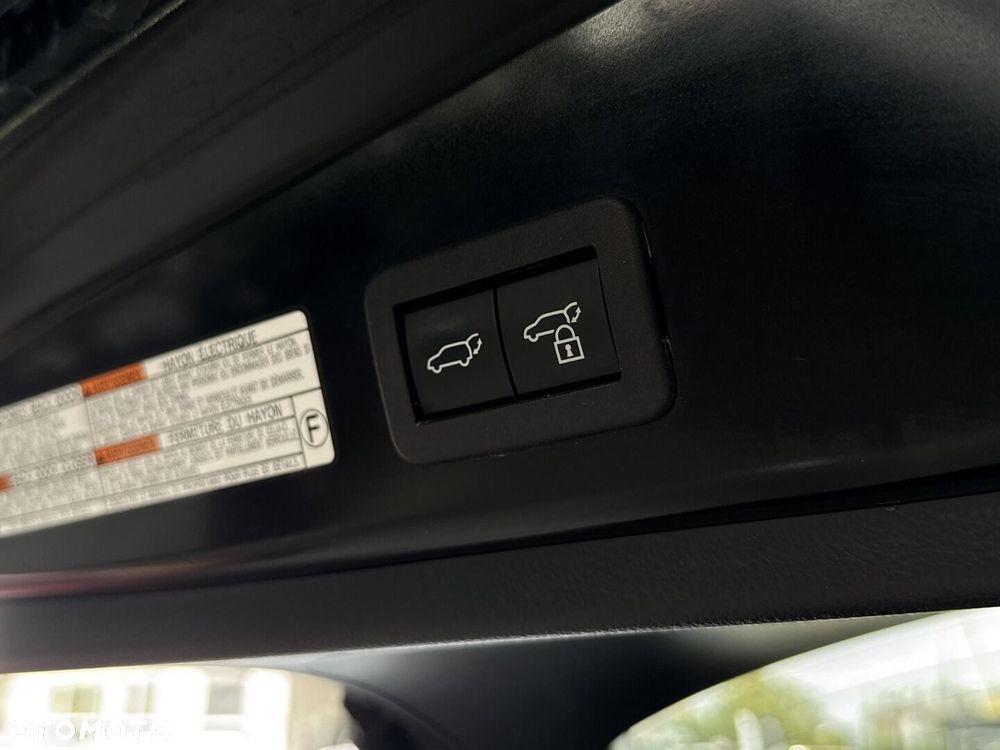 Toyota Corolla Cross - 34