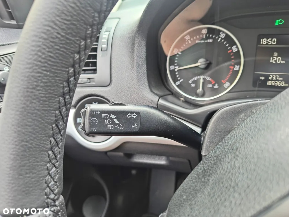Skoda Octavia 1.6 Active - 29