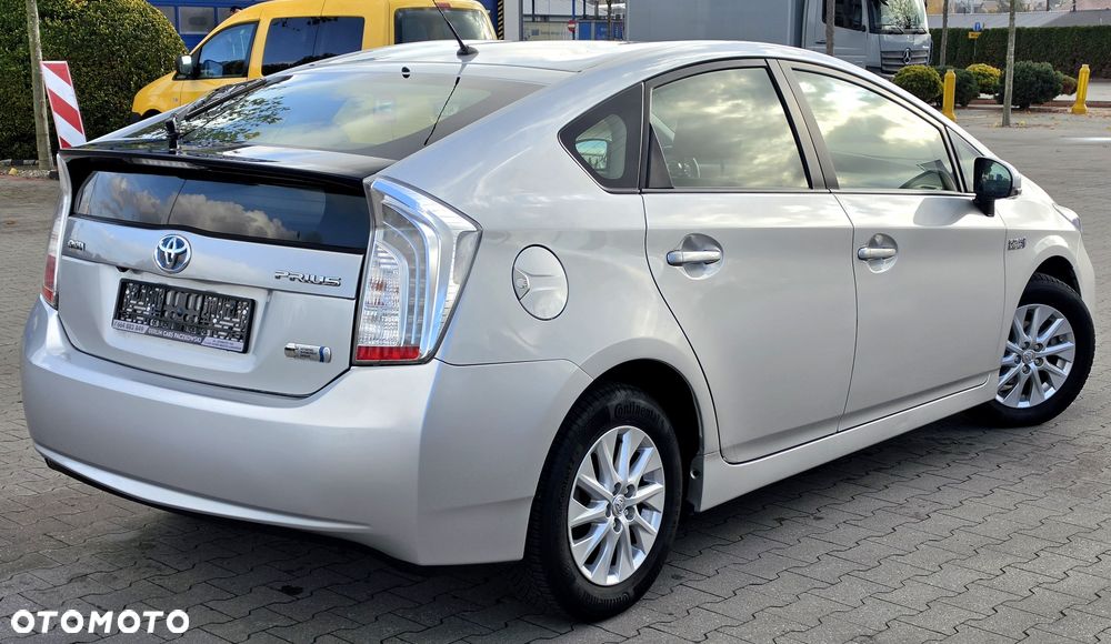 Toyota Prius - 3