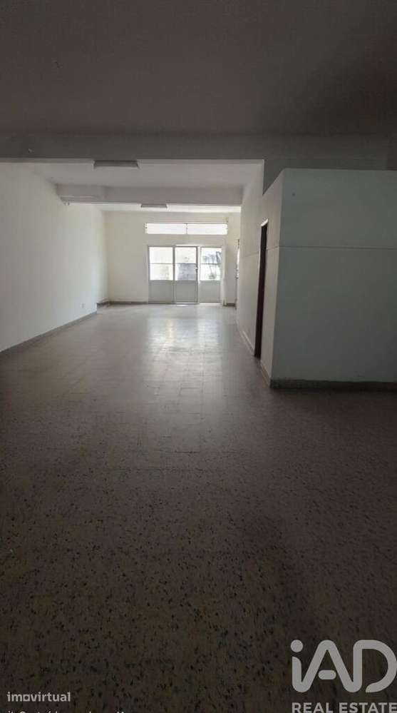 Loja / Estabelecimento Comercial em Faro (Sé e São Pedro) de 111,00 m2 - Grande imagem: 5/5