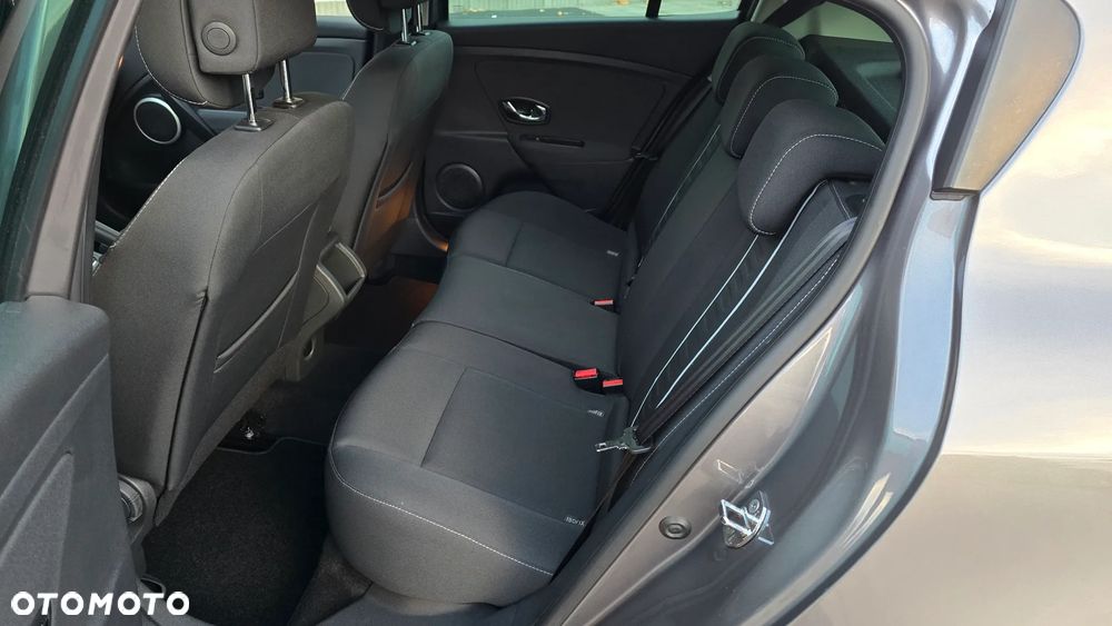 Renault Megane - 25