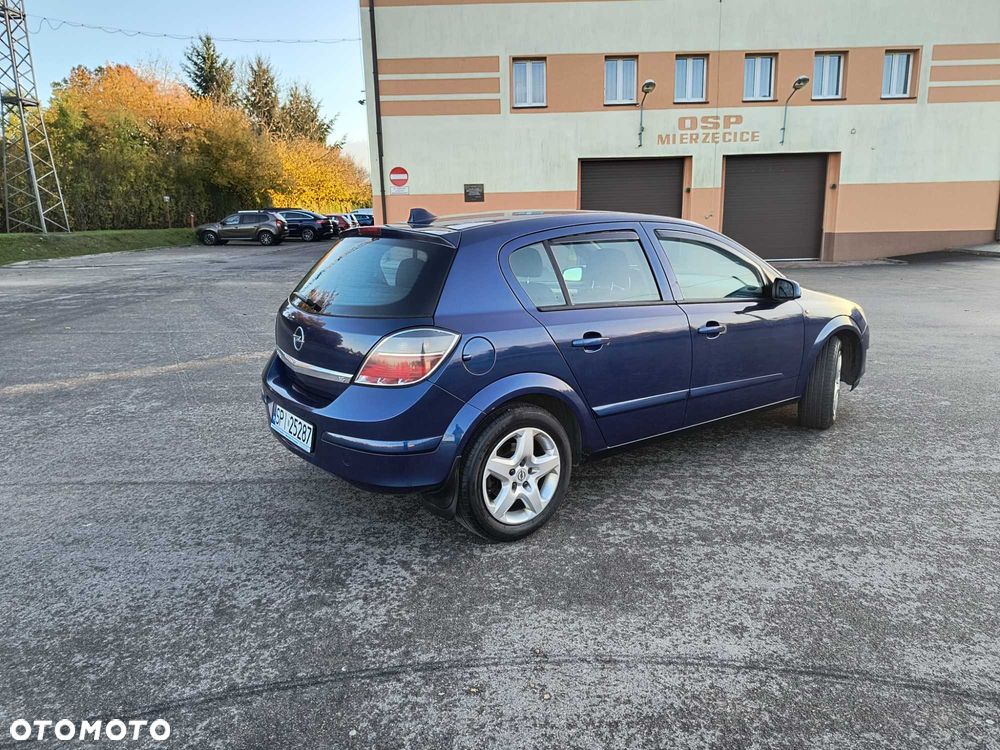 Opel Astra - 3