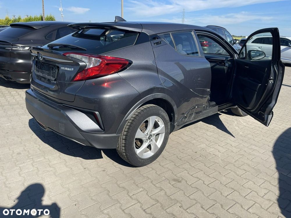 Toyota C-HR - 3