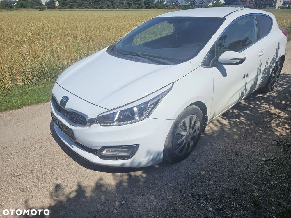 Kia Ceed - 1