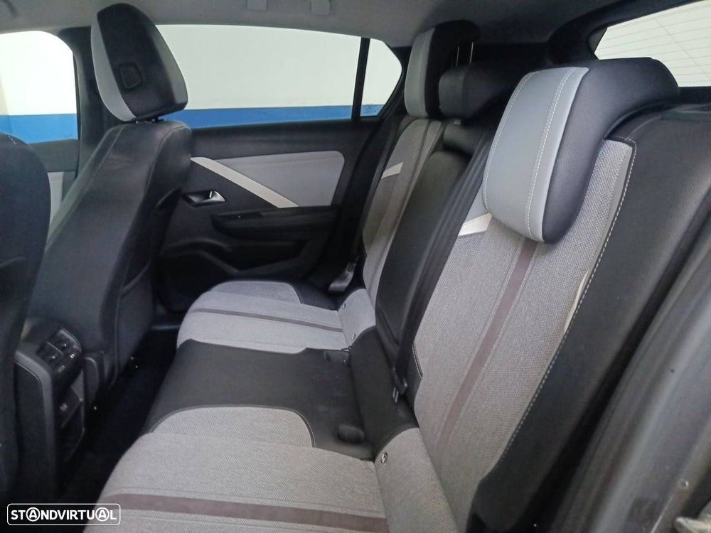 Opel Astra 1.5 D Elegance Aut. - 10