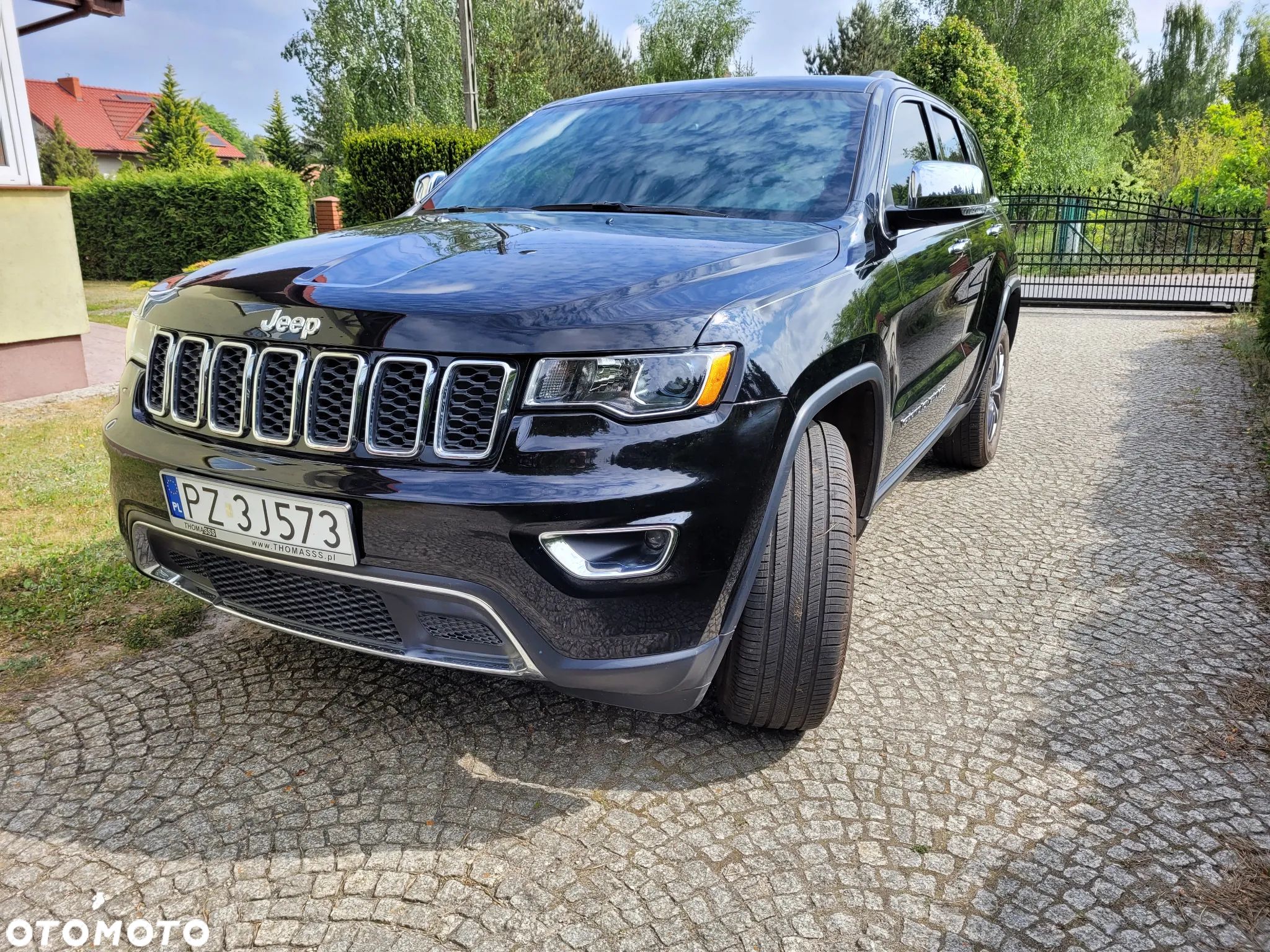 Jeep Grand Cherokee - 1