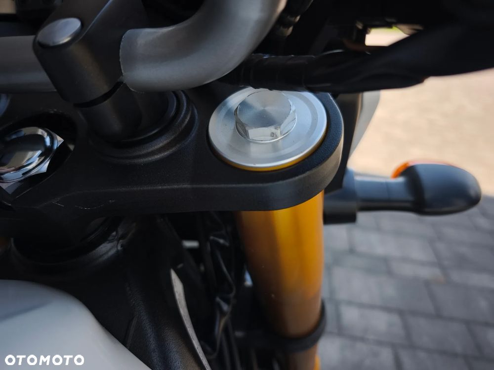 Yamaha FZ8 - 25